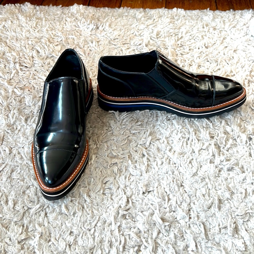 Vince Alona Slip-on Oxford loafer sz 7.5